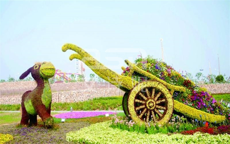 <font color='red'><font color='red'>植物</font><font color='red'>雕塑</font></font>